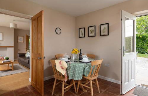 Chase Lodge, Kenilworth, Family Sized Cottage With free Wifi - Foto 3