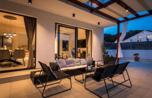 Villa Lucatoni - Photo 17