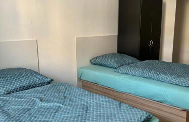 Gegenüber vom Theater - Foto 6