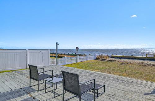 Bayfront Home in Patchogue w/ Deck & Fishing Dock - Foto 23
