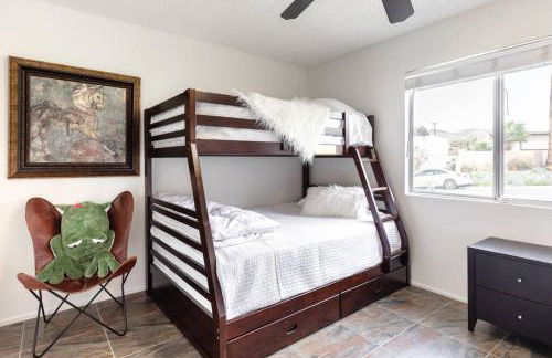 Mineral Saltwater Solar heated Pool & Spa Oasis with mountain views and Koi pond - Foto 48