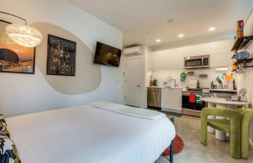 Modern Artist Loft Canvases Coffee and Comfort - Foto 6