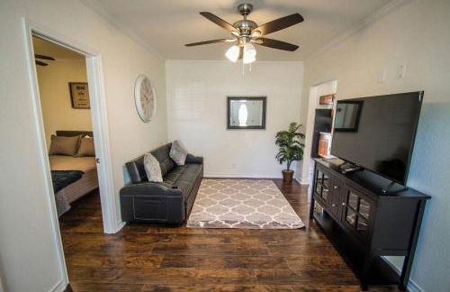 Cozy Remodeled 2br/2ba Near Downtown Sleeps 8 - Foto 6