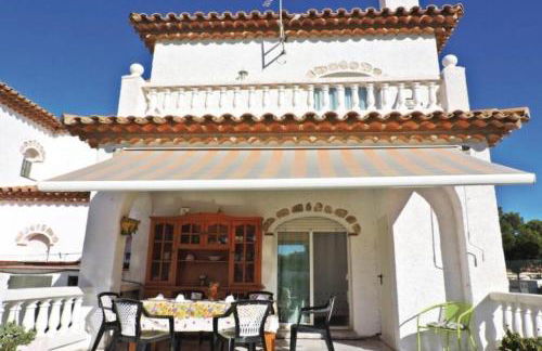 PRECIOSA CASA CON PISCINA AL LADO DE LA PLAYA - Foto 2