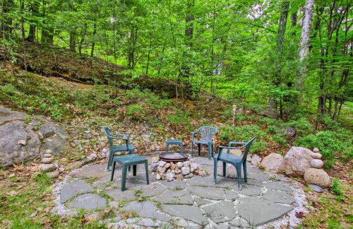 Conway Area Chalet with Mountain Views and Fire Pit! - Foto 25
