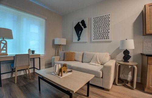 Landing at Hagert and York 1 Bedroom in East Kensington - Foto 2