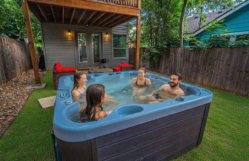 Hot Tub Deck BBQ Grill Patio Dog Friendly - Foto 4