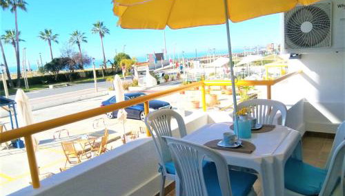 T1 Praiamar Frente MAR A C Estacionamento Wifi - Foto 2