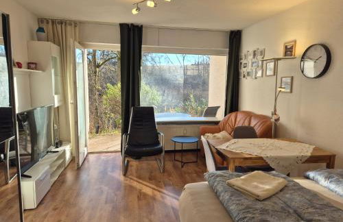 NaturBlick am Rothaarsteig neue moderne Ferienwohnung mit 2 Badezimmern 2 Küchen inklusive Highspeed Internet Flatrate 2x XXL Boxspringbett 2x Terrassen und 2x PKW Parkplätze 10 Minuten bis Willingen Ideal für Touristen und Geschäftsleute mit MWStRechnung - Foto 4