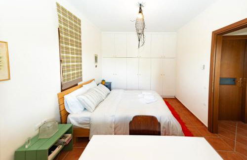 Ersis Retreat - Photo 13