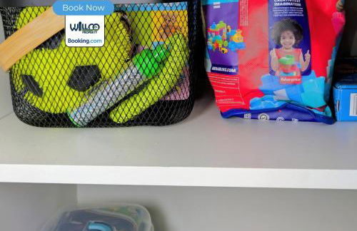 Spacious 5BR Family Home By WillCo Property Short Lets & Serviced Accommodation Derby With Games & Perfect For Contractors - Foto 29