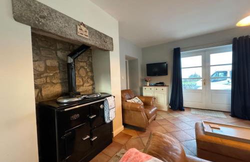 Holly Tree Cottage - Photo 3