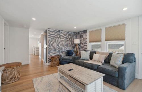 Professionally Designed Porch Swing Renovated - Foto 7