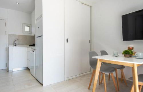 Sunny apartment 1B with balcony & pool in canyamel - Photo 14