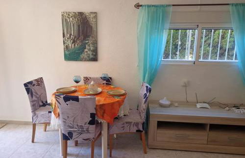 Alicante 1 bed apartment free parking and Netflix, min stay 11 nights seasonal rental - Foto 7