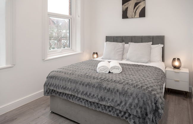 Woodside Park 3 Bedroom Apt with Parking - Foto 3