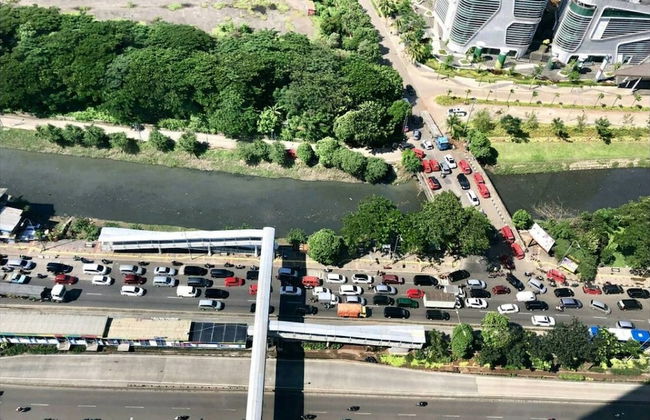 Pleasant Tifolia Studio Cozy Room In Kelapa Gading - Photo 28