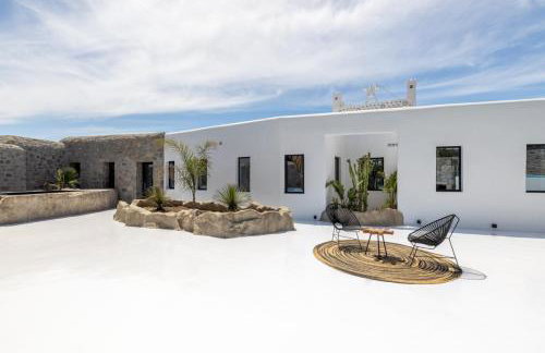 Mykonos Town Black Villa with Cave Heated Pool - Foto 34