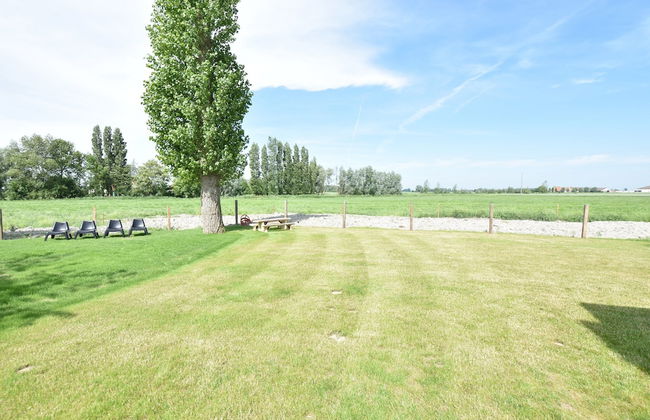 Beautiful Holiday Home With Terrace, Garden - Foto 26