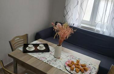 Toula's House - Photo 9