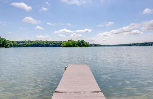 Lakefront Cottage with Covered Porch and Dock! - Foto 34