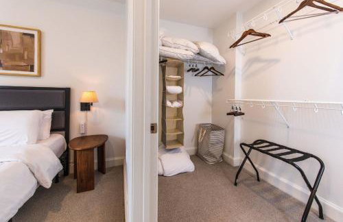 Luxury Downtown Apt with Parking, Gym, and Lap Pool - Foto 14