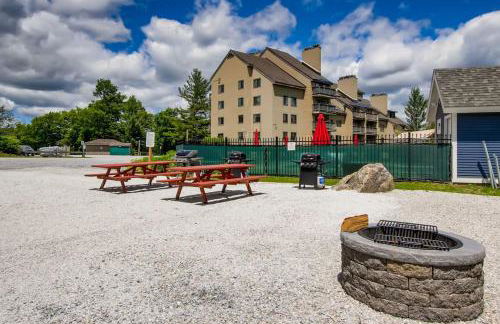 Ski Condo with Garage Parking and Pool - Foto 21