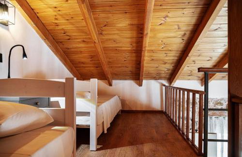 To Petrino Stone Mountain Retreat with Private Pool - Photo 15