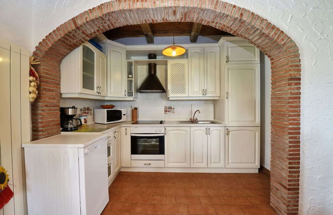 Authentic Holiday Home With Private Pool & Covered Terrace - Foto 6