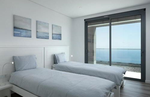 SKYFALL VILLA - Photo 10