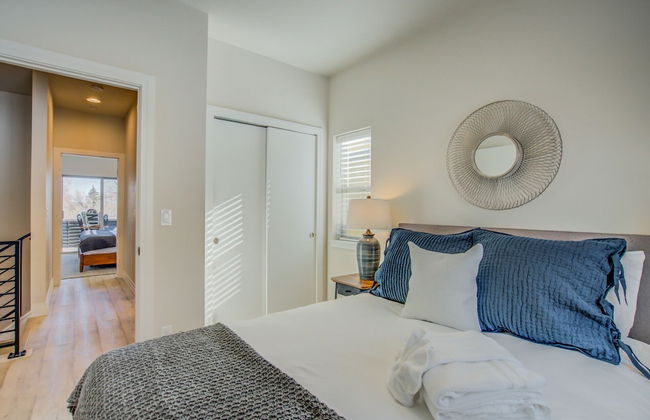 4BR Mnt Viewsmodern Urbanityrooftop Patio - Foto 5