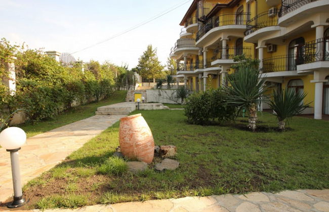 Menada Green Hills Apartments - Photo 15