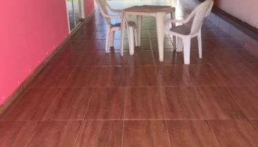 Linda casa com piscina - Foto 4