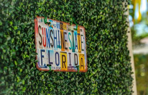 3-Bedroom Tropical Villa with Heated Pool in Fort Lauderdale - Foto 37