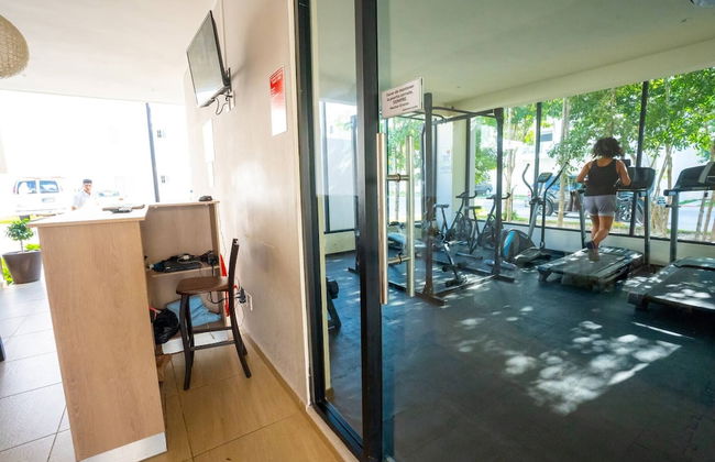 Luxury Apartment With Poll - Photo 40