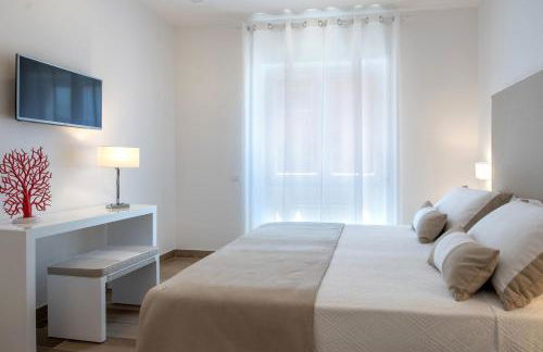 Solymar Apartments - Photo 12