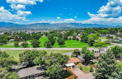 Alder Row Private Patio w Fire Pit & Workspaces - Foto 34