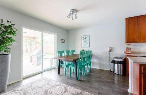 Amazing House with Pool, Arcade, Hot Tub and More - Accomodates 16 guests - Photo 7