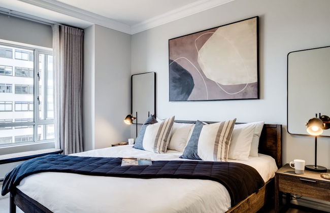 Cape Towns Charming Seaside Avaya Apartment - Photo 11