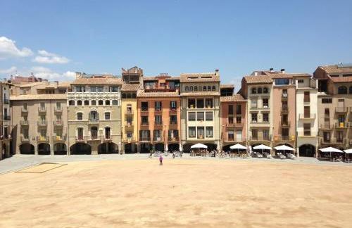 Apartaments Vicus 1 con vistas a la Plaza Mayor de Vic - Photo 1