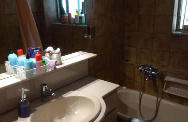 City Break Nearby Metro And Bus Express Airport - Foto 8