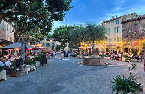 Villa "Le Sortilège" vue panoramique et piscine - Foto 45
