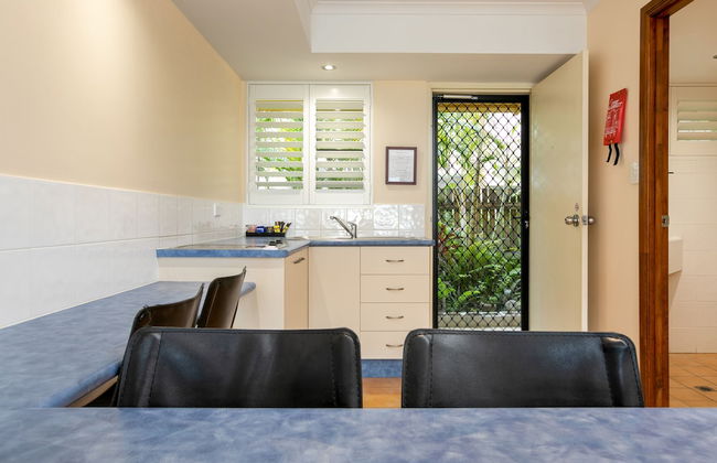 Sunlit Waters Studio Apartments - Photo 21