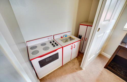 Springfield Apt with Deck and Central Location! - Foto 13