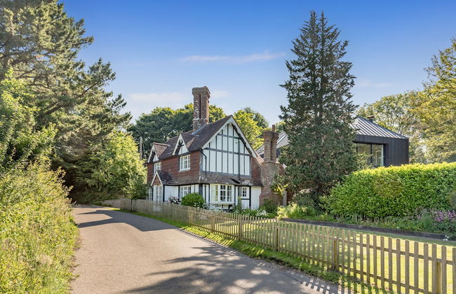 Danny Lodge | By Huluki Sussex Stays - Foto 1