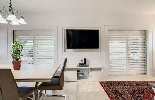 STEPS FROM THE BEACH, BEST LOCATION, 2 BDRM 2 BTH - Foto 10