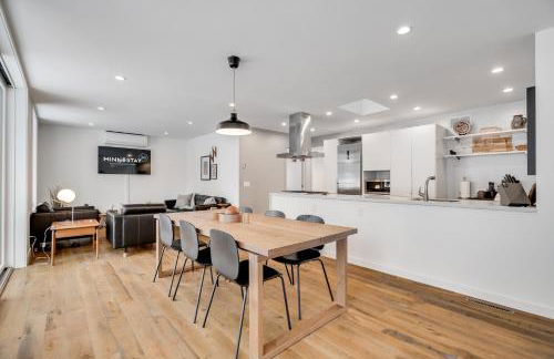 Modern Chic - Photo 22