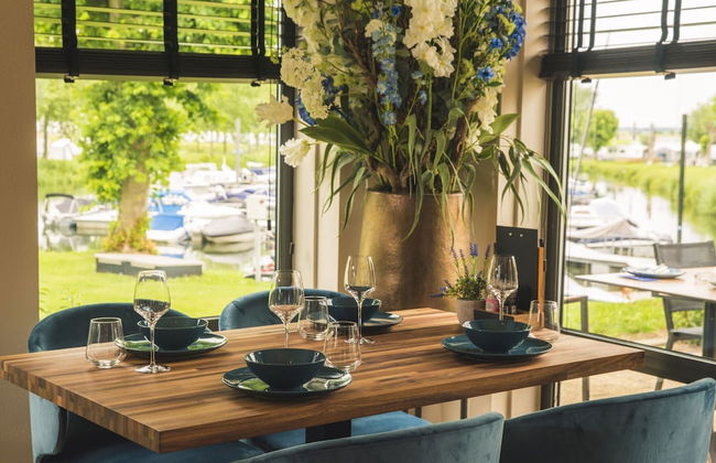 Cozy Riverside Escape - Foto 12