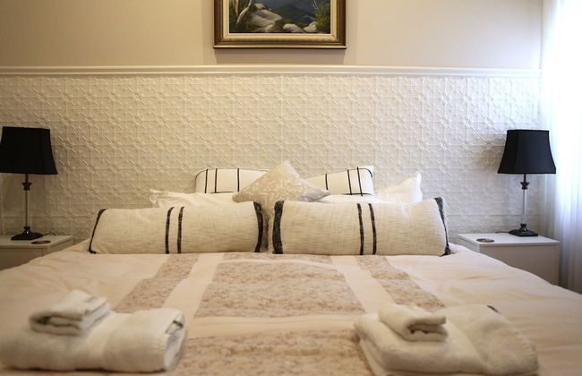 Fairbank House - Photo 9