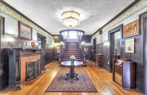Massive 5 bedroom downtown - Photo 13